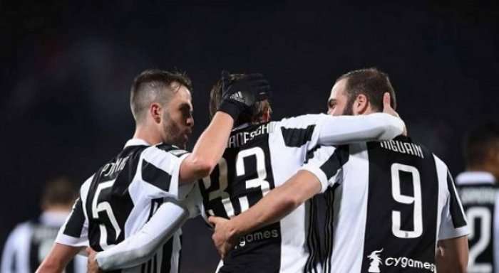 Agjenti shqiptar e ndërmjetëson shitjen e dy yjeve të Juventusit në Chelsea