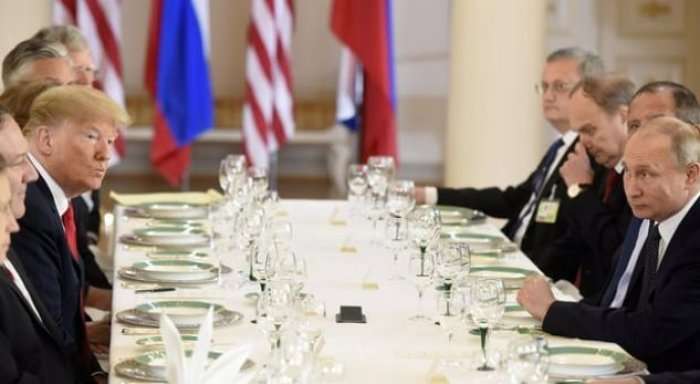 Përfundon takimi dy orësh mes Trumpit dhe Putinit