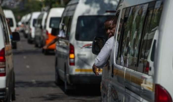 11 taksistë vriten gjatë një gjuajtje me armë në Afrikën Jugore