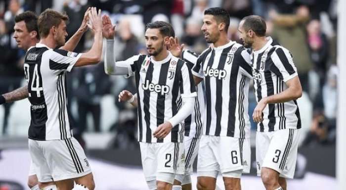 Juventusi e publikon listën e futbollistëve për turin parasezonal në SHBA