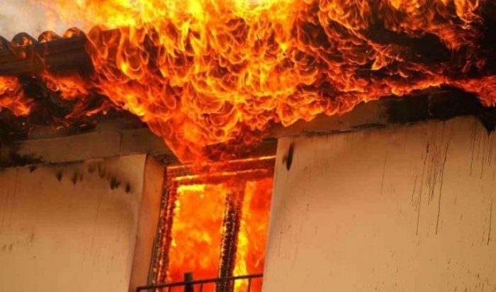 Përfshihet nga zjarri shtëpia e një kroati në Janjevë