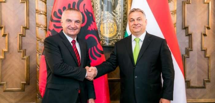 Meta takohet me kryeministrin hungarez, merr mbështetje për çeljen e negociatave me BE-në