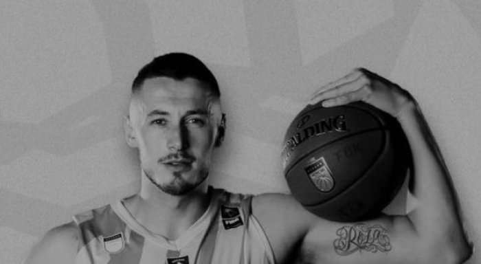 LAJMI I FUNDIT: Vdes në një aksident basketbollisti Sinani, të lënduar vëllezërit Rugova