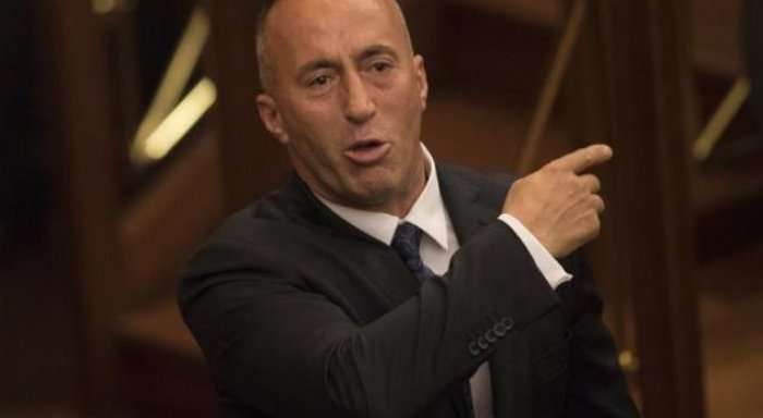 Haradinaj premton rritje të pagave për mjekë e arsimtarë pas dyfishimit të pagat për qeveritarët