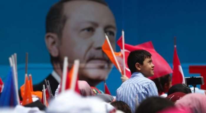 Sondazhet parashikojnë balotazh në zgjedhjet në Turqi