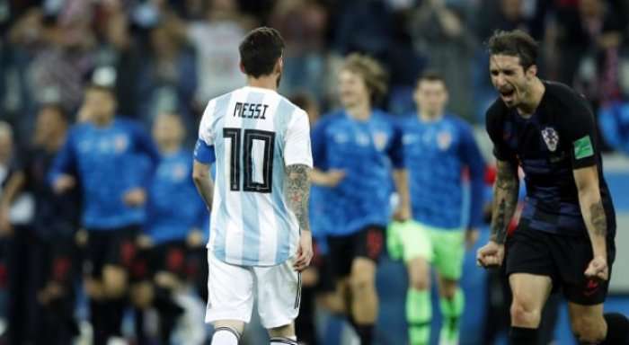 Trajneri i Spanjës: Nuk ka faj Messi për krizën e Argjentinës