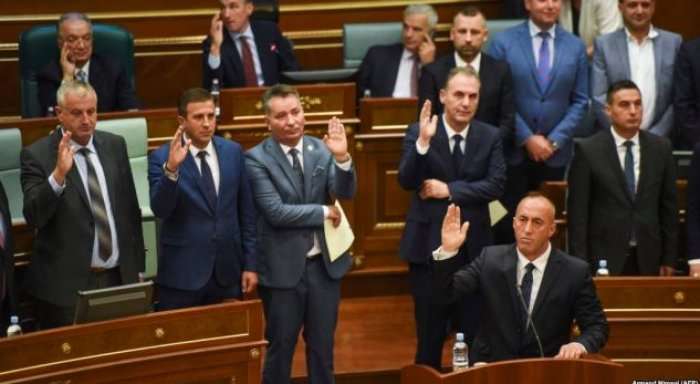Hamza mbetet i vetëm, Ministrat tjerë si Haradinaj, i gëzohen dyfishimit të pagës