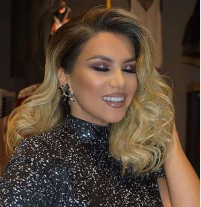 Leonora Jakupi feston sot ditëlindjen, zbuloni sa vjeç mbush këngëtarja