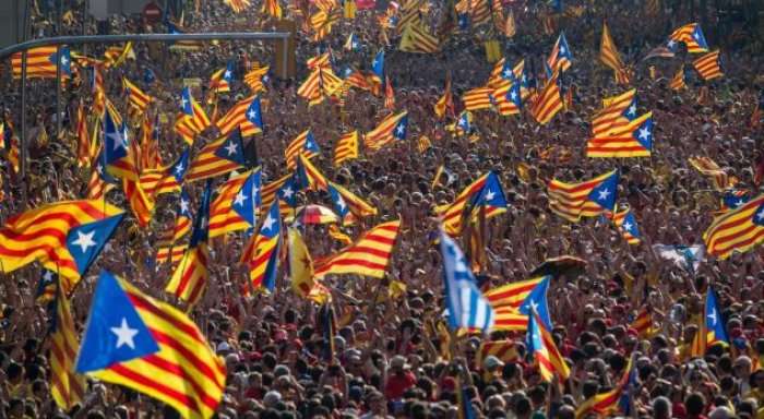 Separatistët në Katalonjë propozojnë referendum të ri