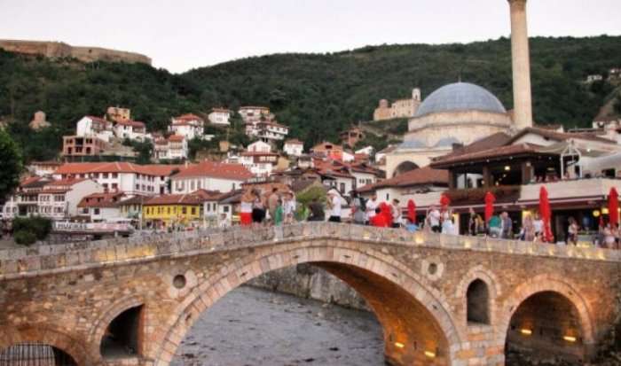 Një femër tenton të bëjë vetëvrasje në Prizren