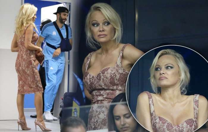 “Vdes kur ai ma… mbase nuk duhet të flas kështu”, Pamela Anderson flet për lidhjen me futbollistin