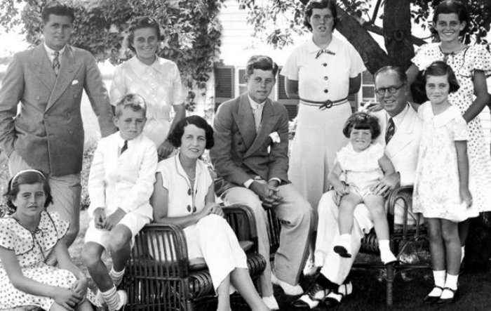 Mallkimi familjar i familjes Kennedy