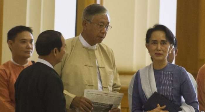 Presidenti i Mianmarit jep dorëheqje