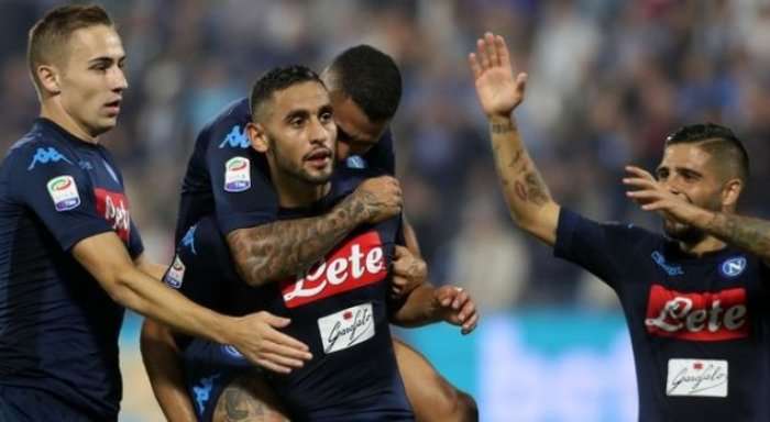Manchester United e vëzhgon mbrojtësin e Napolit
