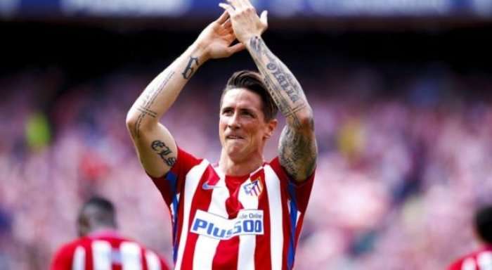Torres fiton trofeun e parë me klubin e tij të parë