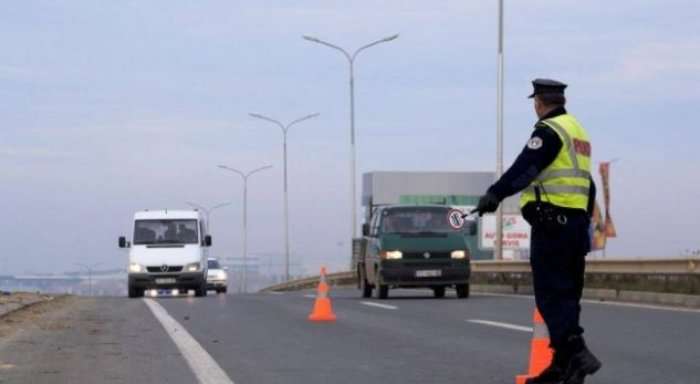 Kosovarët s`e ndalin gazin, mbi 1 mijë tiketa trafiku të shqiptuara