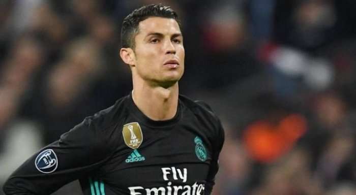 Mbrojtësi i Liverpoolit i bindur: Ronaldo ka dobësi, do t’i shfrytëzojmë ato