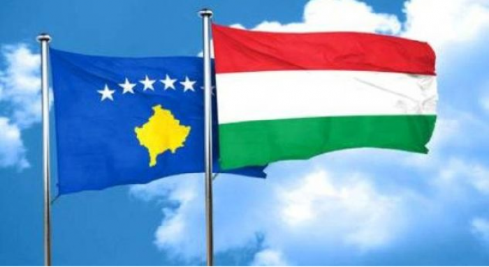 Ministri i Jashtëm i Hungarisë viziton Kosovën