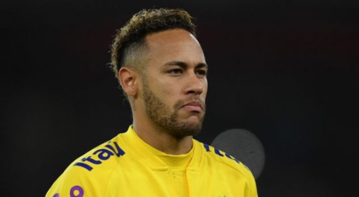 Neymar i siguron fitore Brazilit, bëhet pjesë e historisë së Kombëtares