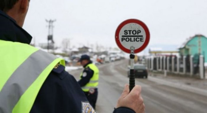 Policia në aksion, dënon shoferët pa pajisje dimërore