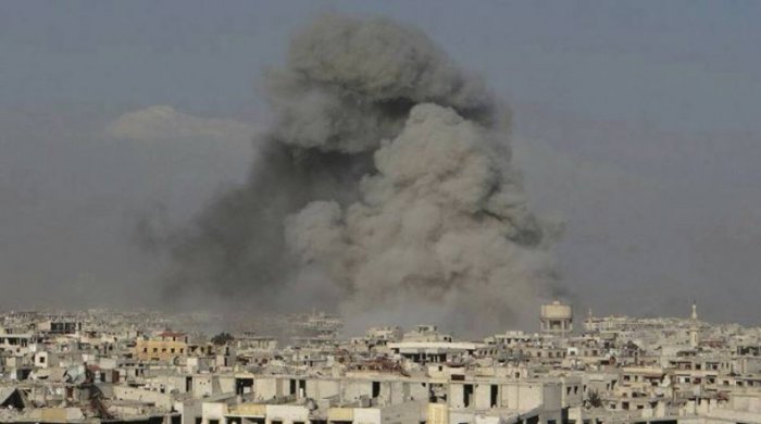 Sulmet ajrore ndaj bazave të ISIS, raportohen mbi 40 viktima në Siri