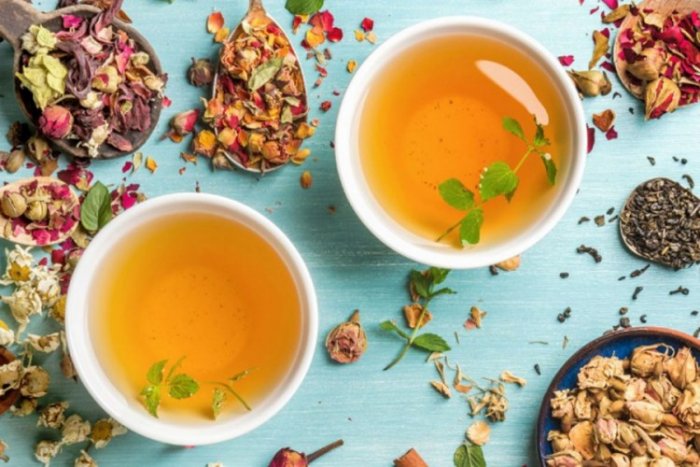 Çaji i verdhë, pije ideale për humbje në peshë dhe qetësim