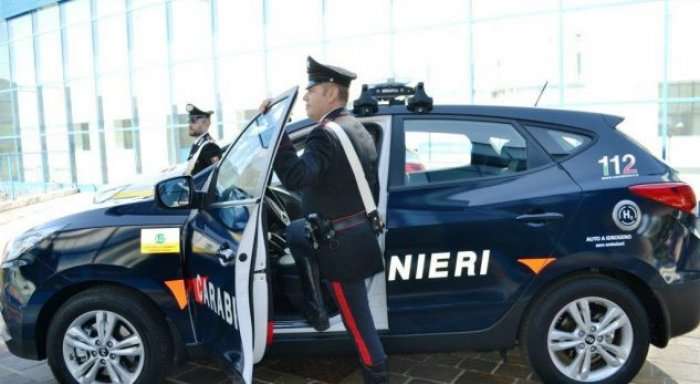 Një shqiptar në Itali ngacmon dy vajza minorene, arrestohet