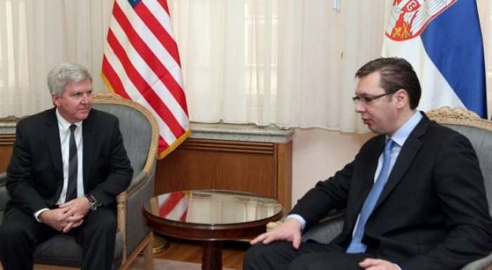 Vuçiq acarohet nga deklarimet e ambasadorit të SHBA-së për Kosovën e pavarur