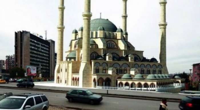 Ende s'ka datë për fillimin e punimeve për ndërtimin e Xhamisë Qendrore në Prishtinë