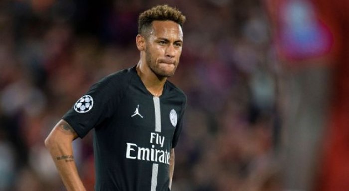 Reagon Neymar pas lajmeve se do të kthehet në Barcelonë