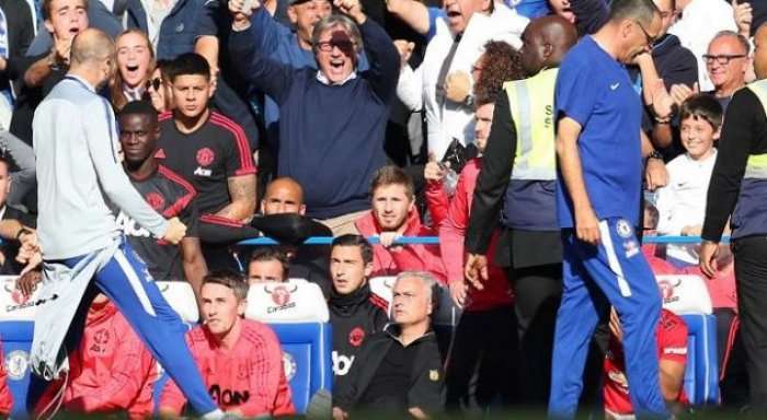 Pamje të reja, kështu e zemëroi Mourinhon anëtari i Chelseat duke festuara para tij (Foto)