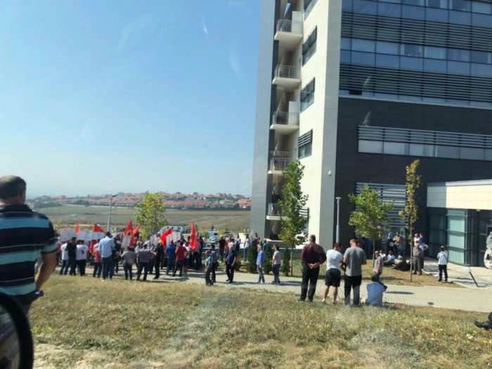Fillon protesta për lirimin e Sylejman Selimit