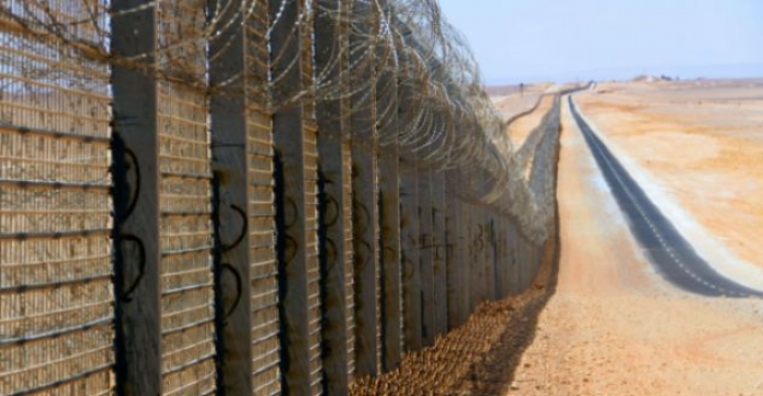 Trump propozon të ndërtohet një mur në shkretëtirën e Saharasë