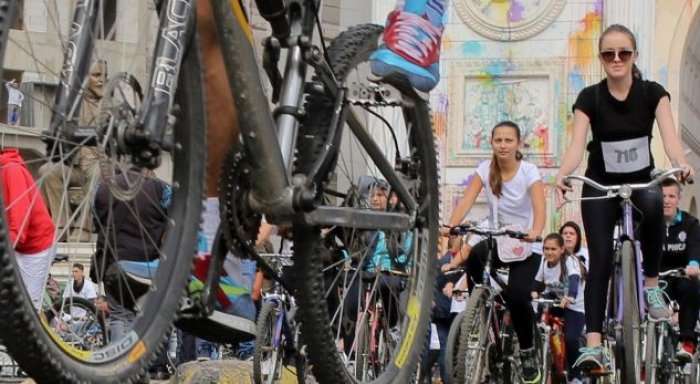 “Qyteti pa automobila”, nesër në Shkup defile me biçikleta