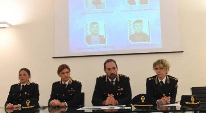 Të paktën 24 vjedhje, policia italiane shkatërron bandën e “skifterave” shqiptarë