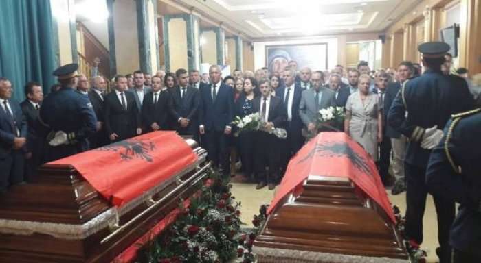 Isa Mustafa kërkon zbardhjen e vrasjes së ish-kolonelit Ahmet Krasniqi