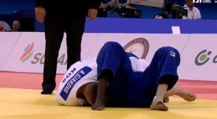 Edhe Akil Gjakova e fiton duelin e parë në Kampionatin Botëror të Xhudos