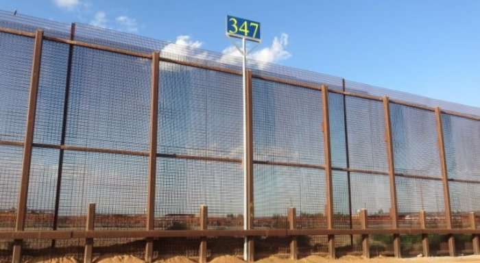 Fillon puna për ndërtimin e murit SHBA-Meksikë