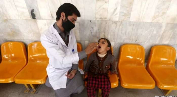 Pakistani nis javën e vaksinimit kundër poliomielitit