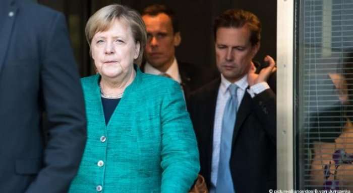 Koment: Po vjen fundi i Angela Merkel 