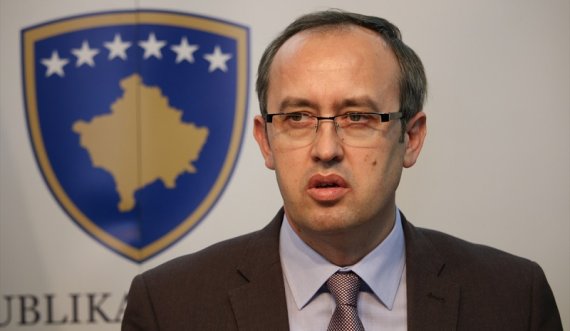 Avdullah Hoti reagon pas plagosjes së policit të Kosovës