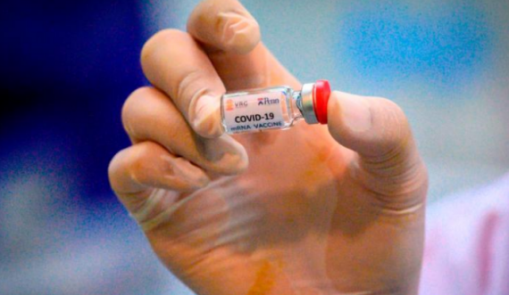 Italia teston vaksinën anti Covid – 19