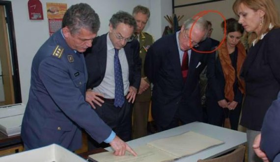 Zyrtari i PDK’së i kërkon përgjigje Kurtit për vizitën e Haki Abazit në arkivat e ushtrisë serbe