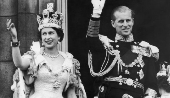  Historia e dashurisë mes Princit Philip dhe Mbretëreshës Elizabeth, si i rezistoi kohës e sfidave 