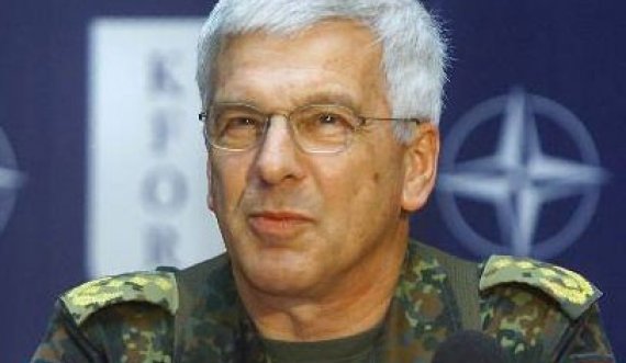 Vdes komandanti i parë i trupave të KFOR-it në Kosovë