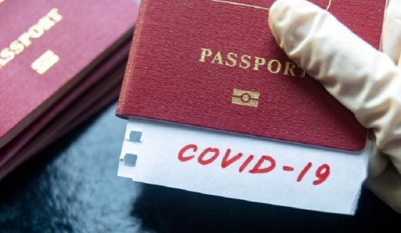 Këto dy vende planifikojnë “pasaporta vaksinimi” ndaj koronavirusit