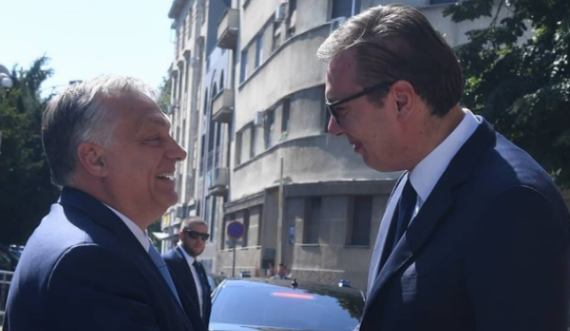 Edhe Orban i kërkon Vuçiqit të lirojë tre policët e Kosovës