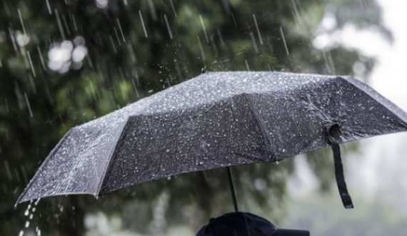 Disa qytete të Kosovës dje u kapluan nga reshjet e shiut e breshërit