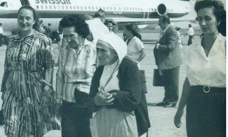 Dokumentet sekrete për kërkesën e Nënës Terezë për ta vizituar Shqipërinë