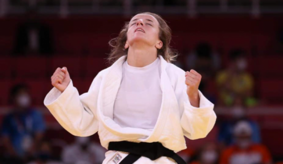 Distria Krasniqi e fiton medaljen e artë për herë të katërt në Mastersin e xhudos